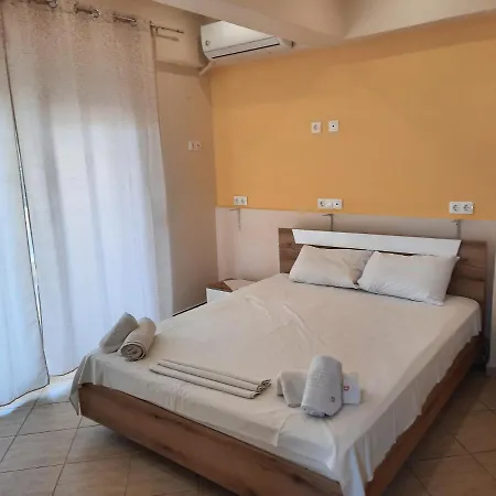 Decauville Szálloda 2*