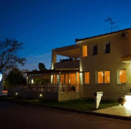 Szálloda Decauville 2*