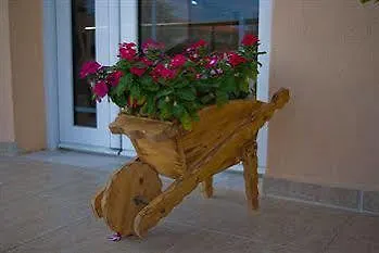 Decauville Hotel Gerakini