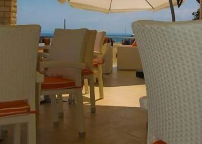 Hotel Decauville 2*